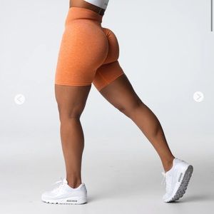 NVGTN seamless scrunch shorts